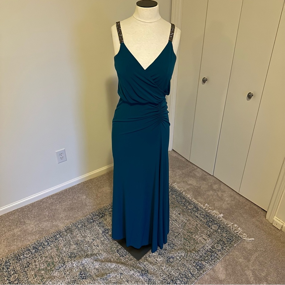 Elegant Teal Sleeveless Dress
